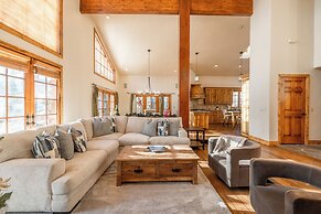 Stein Eriksen Residences