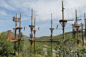 Stein Eriksen Residences