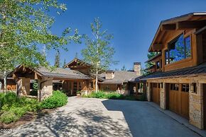 Stein Eriksen Residences