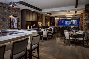 Stein Eriksen Residences