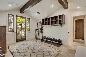 Stein Eriksen Residences