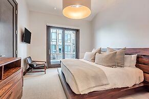 Stein Eriksen Residences