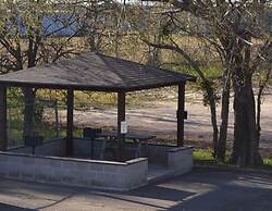 Chaparral Motel