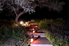 Onjala Lodge