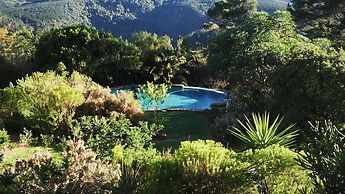 Paradise Cove Country House