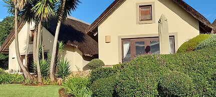 Paradise Cove Country House