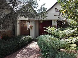 Paradise Cove Country House