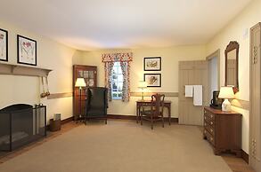 Colonial Houses, an Official Colonial Williamsburg Hotel