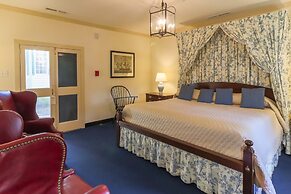 Colonial Houses, an Official Colonial Williamsburg Hotel