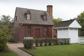 Colonial Houses, an Official Colonial Williamsburg Hotel