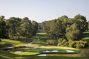 Colonial Houses, an Official Colonial Williamsburg Hotel
