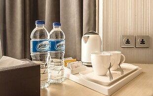 Ashley Wahid Hasyim Jakarta