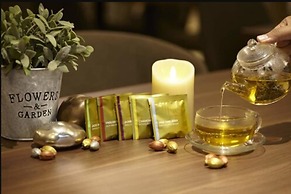 Ashley Wahid Hasyim Jakarta