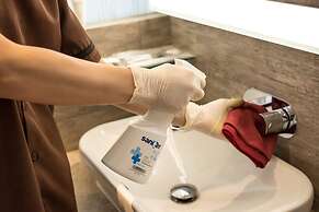 Ashley Wahid Hasyim Jakarta