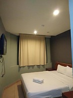 One Hotel Sadong Jaya