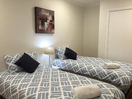 Ivy Units Glen Waverley