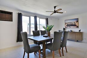 Ivy Units Glen Waverley