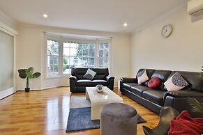 Ivy Units Glen Waverley