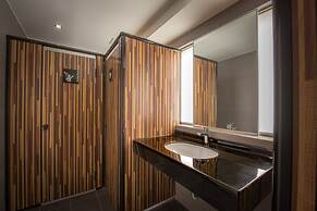 Legend Hotel Pier 2