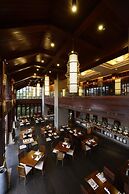 Shixishu Jianguo Yalong Bay Resort Hotel