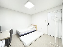 Airport Guesthouse Ko-In