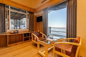 Treebo Varuna With Mountain View