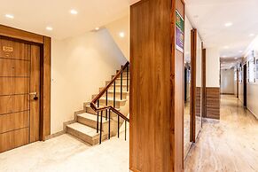 Treebo Varuna With Mountain View