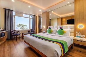 Treebo Varuna With Mountain View