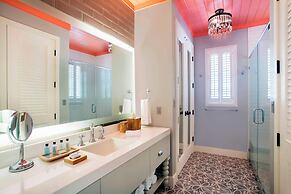 French Leave Resort, Autograph Collection