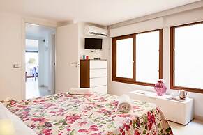 Aura CaseSicule, only for Sea View Lovers, Modern Style Apartment in C