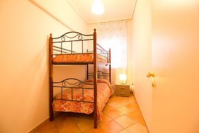 Delfino2 Casesicule, Nice Apartment with Balcony, Sand Beach at 70 mt,