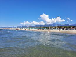 Art Hotel Pietrasanta