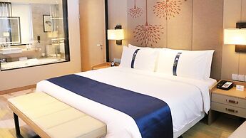 Holiday Inn Chengdu Qinhuang by IHG