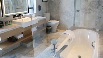 Holiday Inn Chengdu Qinhuang by IHG