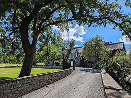 Parc Le Breos House