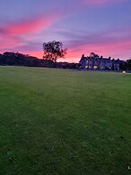 Parc Le Breos House