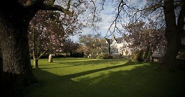 Parc Le Breos House