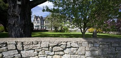 Parc Le Breos House