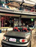 Norn Nung Len Cafe & Hostel