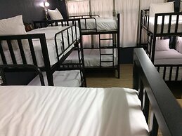 Norn Nung Len Cafe & Hostel