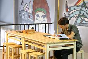 Norn Nung Len Cafe & Hostel