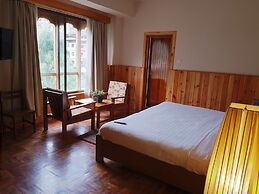 Khamsum Inn