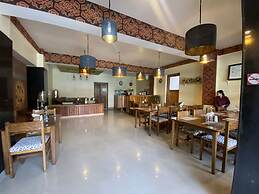 Khamsum Inn
