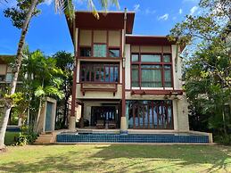 Amatapura Beach Villa 10