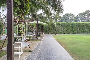 Capital O 727 Be One Resort