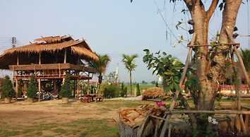 Heun Baan Rong Khun Resort
