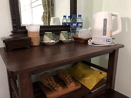 Heun Baan Rong Khun Resort