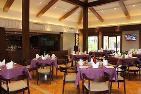 Purple Palms Resort & Spa