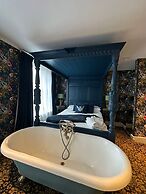 OYO The Townhouse