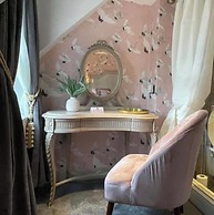OYO The Townhouse